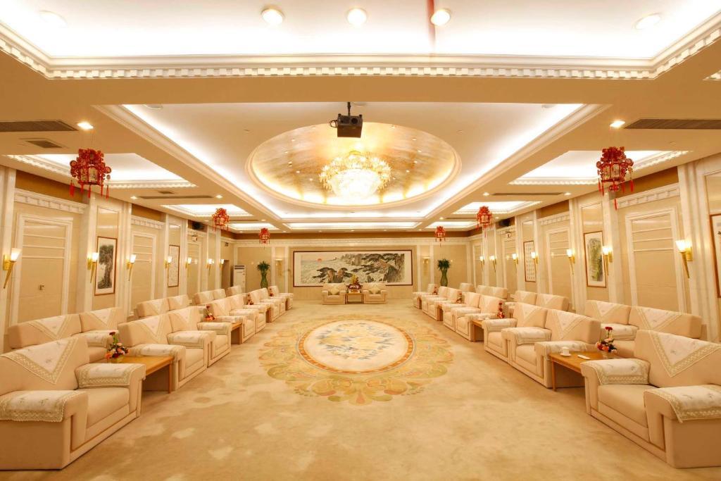 Shan Dong Hotel Цзінань Екстер'єр фото