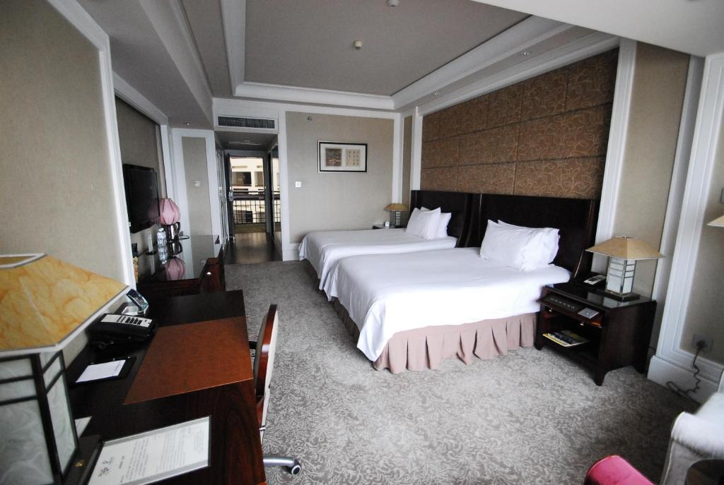 Shan Dong Hotel Цзінань Номер фото