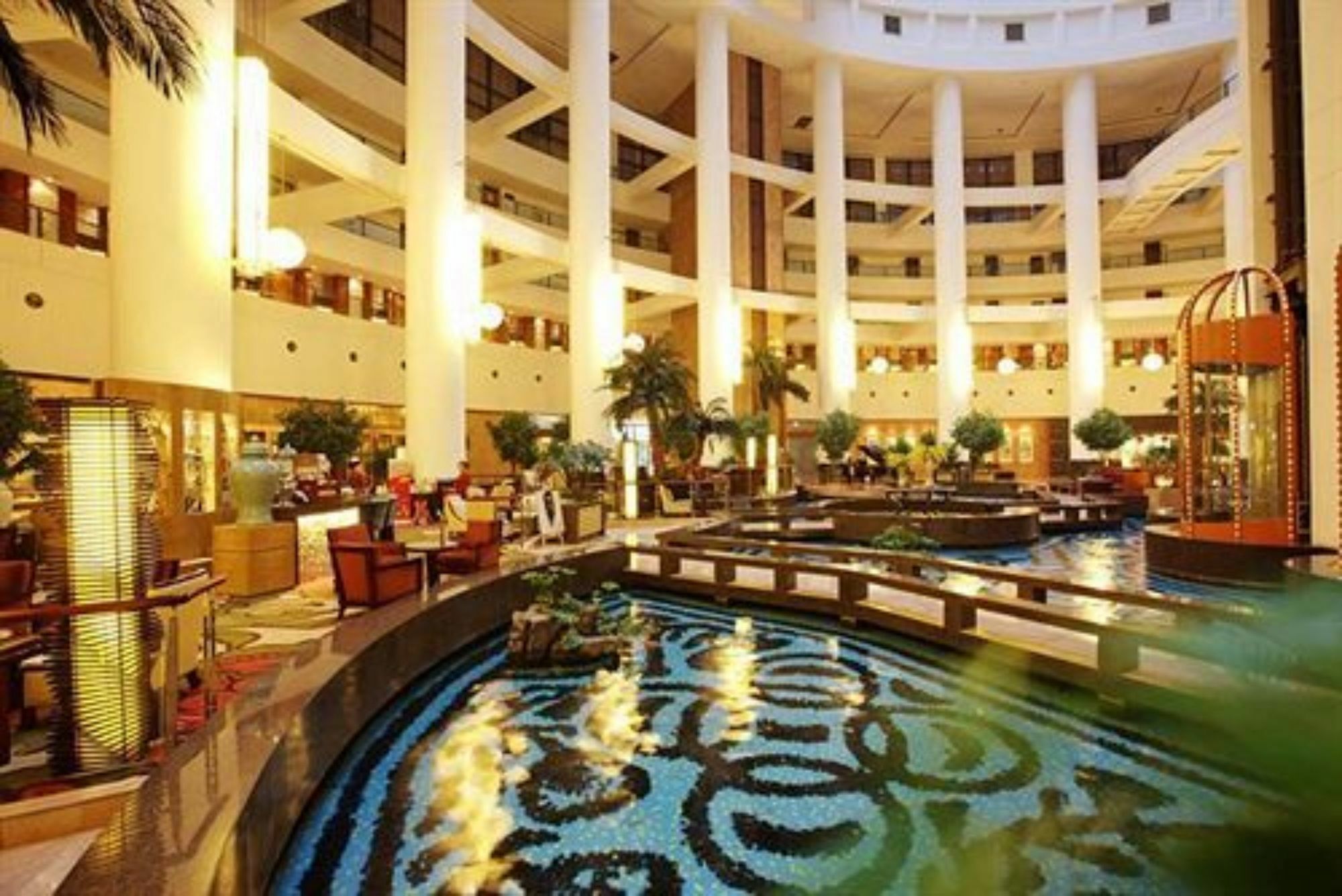 Shan Dong Hotel Цзінань Екстер'єр фото