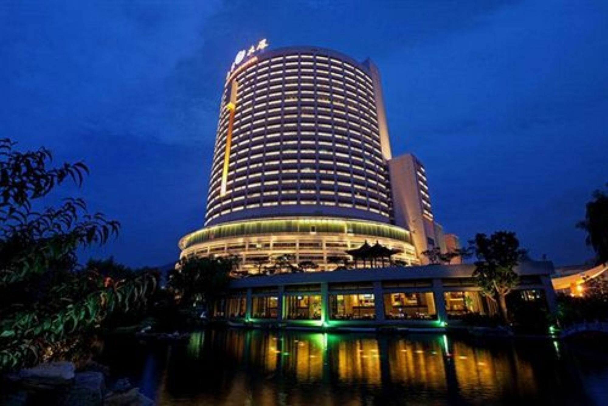 Shan Dong Hotel Цзінань Екстер'єр фото